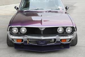 サビだらけで虫食い状態のマツダ「RX-4 ルーチェ」を復活！ R34「スカイラインGT-R」純正色オールペン…ホイールはマニア垂涎の「トムキャット」です