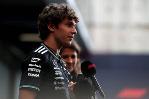 アントネッリ、アイルトン・セナに捧げた静かな追悼「彼のレースを実際に見たことはないけど、僕のヒーローなんだ」