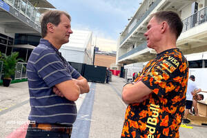 王者や権力者ともアポなしで話す、取材数700戦超えのドイツ人レジェンド記者が勇退【ギョロ目でチェック／第10回】