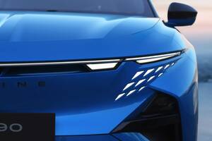 アルピーヌ、2車種の新型コンバーチブルを計画中　ポルシェ911への対抗馬も　2030年までに投入