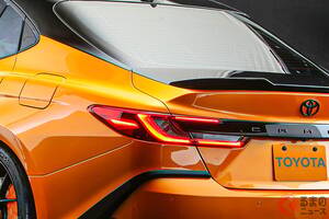 トヨタ「新カムリ」登場！ 230馬力超え「“FF”スポーティセダン」が話題に！ 黒ルーフ×ボンネット採用＆足回り強化実施の米国「GT-S」に「セダン好きにはたまらない」声も