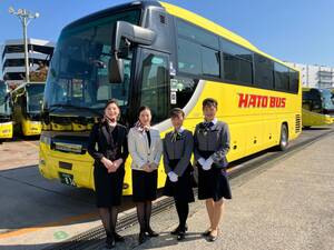 はとバスがJALとのコラボツアーをまたまた運行！　CA体験ができてビジネスクラスの機内食が昼食だと？