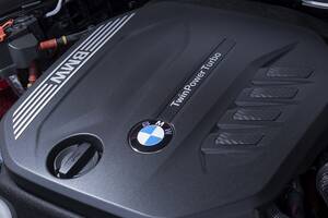 「え…」BMWツインパワー ターボって“ツインターボ”のこと？ チャットGPTとの対話で明らかになった“誤解と真実”とは