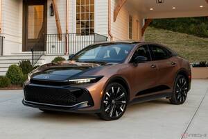 全車ハイブリッド仕様でパワフルな走り！ トヨタが米国市場で「クラウン」の2026年モデルを公開