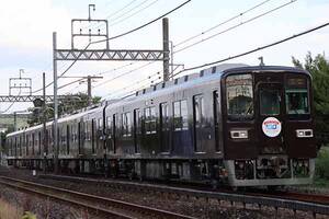 「ぶどう色」の東上線が登場――あれ、“客車”にも「ぶどう色」ありましたよね？ なぜ違う色に？