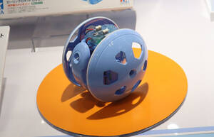 あ、あれは「パンジャンドラム」!? いや違う？ タミヤ製ロボット工作キットのフォルムが話題に「クーゲルパンツァーだ」の声も