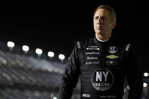 NASCARで19勝を挙げたグレッグ・ビッフルが航空機事故で家族とともに亡くなる