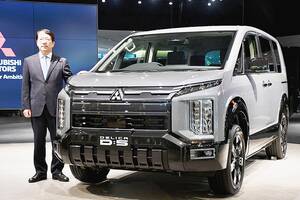 三菱自動車、デリカD:5を大幅改良　S-AWC初採用　受注は1カ月半で約5000台　451万円から