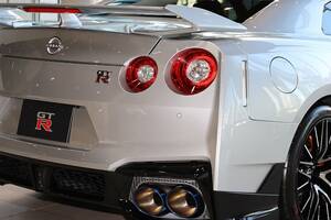 生産終了が惜しまれる“第3世代「GT-R」”の不朽の魅力とは？ 世界のサーキットで鍛えられたR35の“最終仕様”とニュルを攻めた“NISMOモデル”