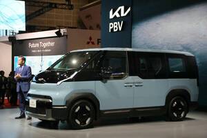 黒船か、物流の「救世主」か。 韓国KIA、商用EV「PV5」で日本再上陸。その本気度と勝算【JMS 2025】