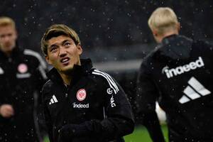 最終戦までもつれたDTMタイトル争い！サッカー堂安律選手の試合取材両立でガス欠騒ぎに【みどり独乙通信】