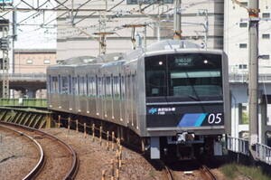 あおなみ線の「座席」が大変化！ クッション性を高めた“新デザイン”に順次リニューアルへ 完了はいつ？