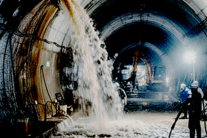 なぜトンネルは「水」に負けるのか？ 工事はなぜ止まる？ 新東名・中部縦貫・日本海東北道で露呈する地盤リスク