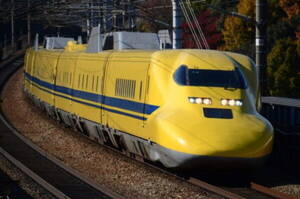 「リニア・鉄道館」に6年ぶりの新たな展示車両！ピカピカに整備された「ドクターイエロー」がついに搬入