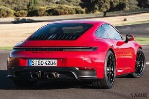 ポルシェ「911」はなぜ今も愛され続けるのか!? “チャットGPT”と考える電動化時代のスポーツカーと変わらぬ魅力の理由とは