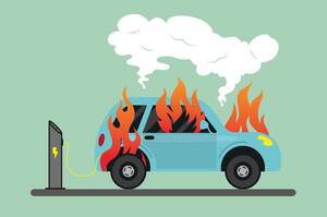 「EVは燃える」は本当か　知っておきたい車両火災の危険性　消防署の対応は？