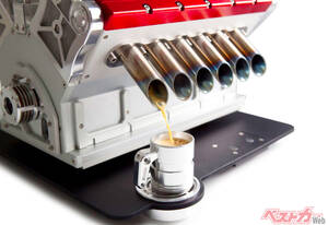 V12エンジンを模したコーヒーメーカーにビックリ仰天!!　クルマのパーツをかたどったオモシロ雑貨たち［2014年の話題］