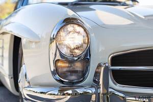 60年以上前の“白いメルセデス”がオークションで落札 限定249台 時代を超えて愛され続ける名車「300SL ロードスター」の現在の価値とは