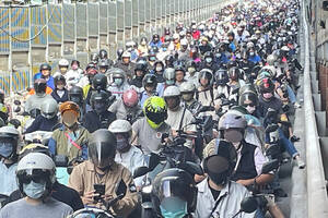 1台のバイクに何人乗ってるんだ…!? 世界一のバイク大国「台湾」のスゴすぎる“バイクあるある”
