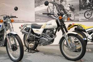 やっと時代がついてきた!?　遥か砂丘の夢を追う250ccクラスのトレッキングバイク　ホンダ「シルクロード」とは