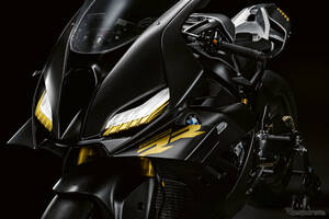 BMW、レース技術を結集した4気筒スーパーバイク初公開…パワーは230馬力超
