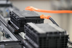 クルマのエンジンはオーバーヒートするけどEVのモーターやバッテリーは？　性能面でも重要なEVの熱事情