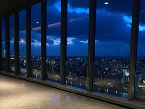 【新潟県】地上100m、新潟の夜景を一望する“天空の広場” ～男を磨くデイドライブ～