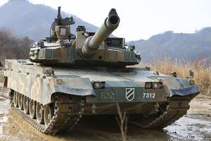 これからの戦車は「弾でもミサイルでもないものをぶっ放してくる」のか？ 韓国の次世代戦車に見る“トレンド”