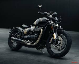 「BONNEVILLE BOBBER TFC」はメーカーカスタムの限定モデルで2,499,000円！完成度が高い！　　