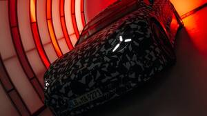 【ティザー画像公開】新型メルセデスAMG GT 4ドアが今年中に発表される？電気自動車として最大1000馬力を発揮する可能性