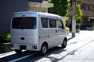 迷惑な「路上駐車」原因で死者多数!? 9割が「危険を感じた」という結果に 路駐経験者が語る「驚きの理由」とは!?