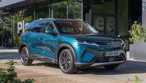 BYDのPHEV「スーパーハイブリッド」、欧州で拡大展開…EV航続145kmの小型SUV『ATTO 2 DM-i』投入へ