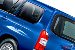 191万円！ トヨタ“新”「プロボックス」がスゴイ！ 全長4.2mの「ちょうどいいサイズ」採用！ ２人乗り仕様で「広すぎ荷室」も可能？ 最強の「便利モデル」とは