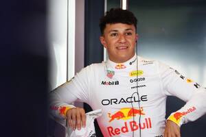 レッドブル加入のハジャーが2026年の準備「新タイヤで走れて有意義だった」チームは最終テストでホンダに感謝