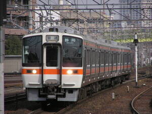 「JR東海の新快速」代名詞的な車両ついに引退 「無料で速くて豪華」の衝撃から36年 特別ツアー開催