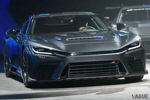 トヨタの次世代スーパーカーは“こだわりのパワートレイン”を搭載！“公道を走るレーシングカー”「GR GT」が採用した「モーターだけでは走れないハイブリッド」とは