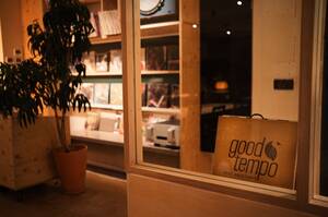 音楽と緑が共鳴する池尻の「GOOD TEMPOMUISC, BAR & PLANTS」──トウキョウシティガイド2025