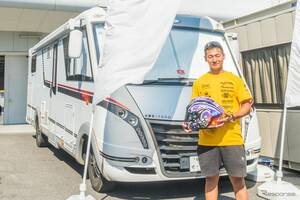 カーステイが鈴鹿8耐参戦チームに大型キャンピングカーを提供…レースに集中できるように