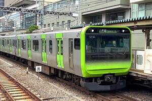 「電車ガラガラ」がSNSで話題に！ お盆休みの奇跡？ それとも社会のひずみ？ 大都市のアナザーサイドを考える