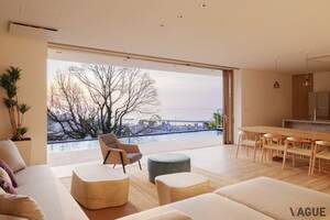 海と花火を望む絶景ビュー！ 都心から新幹線で30分 熱海市に誕生した“プール・天然温泉・サウナ”を楽しめる至れり尽くせりの貸別荘とは