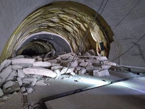 トンネルの内側に「ミニトンネル」!? 被災トンネルを「珍しい方法」で冬だけ通れるように ただし利用者限定