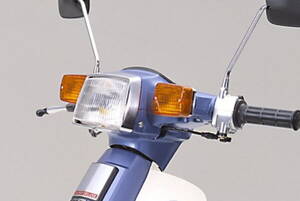 賛否が分かれる「角目カブ」そんなにダサいか…？ 今こそ称えたい「原付史上ナンバーワン」スーパーカブ