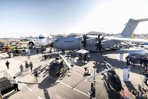 異様… イスラエルが「防衛業界大注目の場」で「出展したけどブース見せられません」異例対応 中には何が？ ”激変の一夜”の裏側