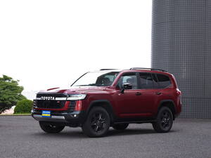 【本格ヨンクがカッコいい！】ランドクルーザー300は、強靭さを携えたオールラウンダー。フラッグシップにして最強の乗り物である！