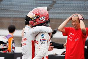 太田＆牧野コンビでの4連勝はスーパーフォーミュラ16年ぶりの快挙。ダンディライアン村岡代表「このふたりのドライバーと出会えて幸せ」