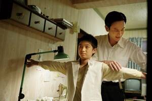「台湾の巨匠」ホウ・シャオシェン最後のプロデュース作品『オールド・フォックス 11歳の選択』