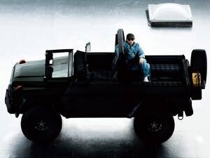 メルセデス・ベンツ「Gクラス」90'sストリート文化をまとうアートカーに