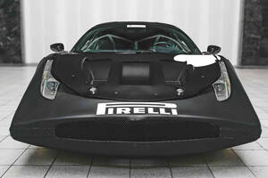 公道はもちろんサーキットでも走行は認めないって実質オブジェ!?　それでも１億８千万円で落札されたフェラーリの開発車両とは