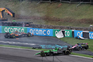 ノリスが大荒れのスプリントを制す。ピアストリ失意のリタイア【レポート／F1サンパウロGP】