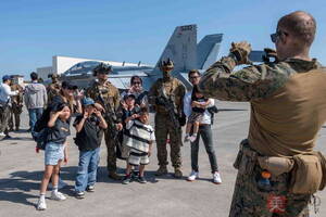 「1番驚いた」米軍基地ら主催の「空の祭典」でスペシャルなANA機飛来、SNSで話題に！ 「ここで見られるとは…」